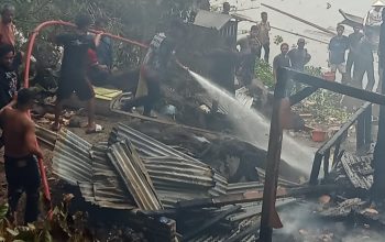 Ditinggal Penghuni, Rumah di Tanjung Raya Ludes Terbakar