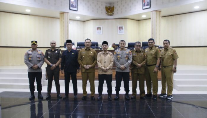 Pemkab Agam Diminta Tak Abaikan Nasib Honorer