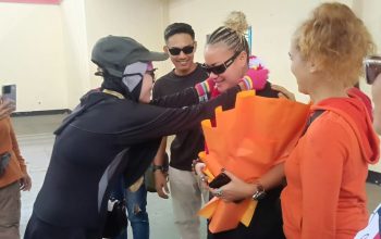 Semarak HUT RI ala Wanita Hebat Lubuk Basung, Zumba Party Bersama Duta Zumba Indonesia Arnyta Panjaitan